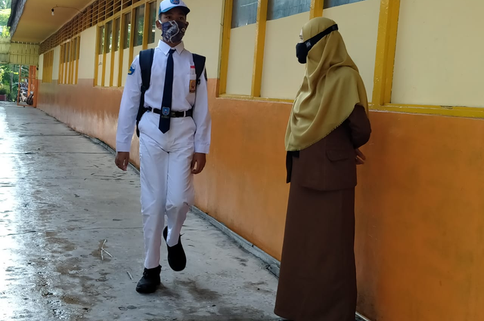 suasana belajar tatap muka di SMP Negeri 10 Banjarmasin pada November tahun lalu