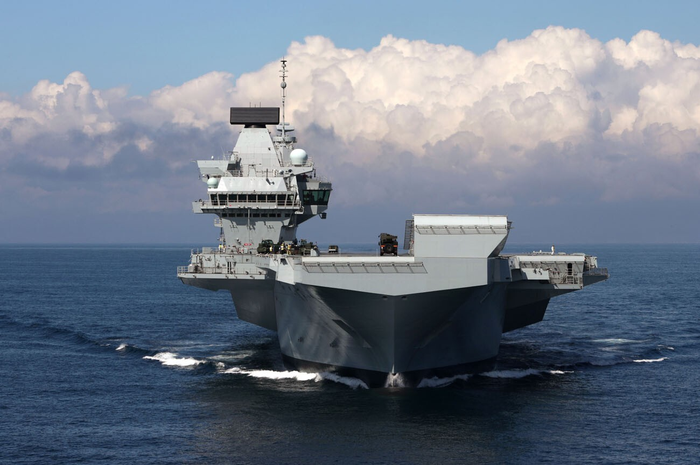 Kapal induk Inggris HMS Queen Elizabeth