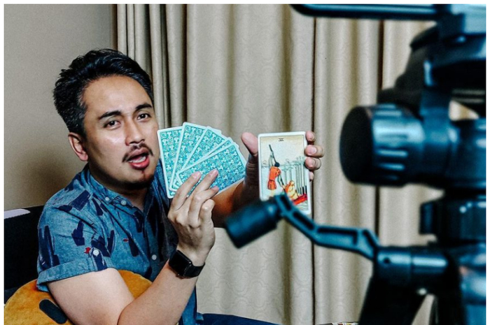 Denny Darko meramalkan Satrio Piningit akan muncul di Jakarta pada tahun 2021 