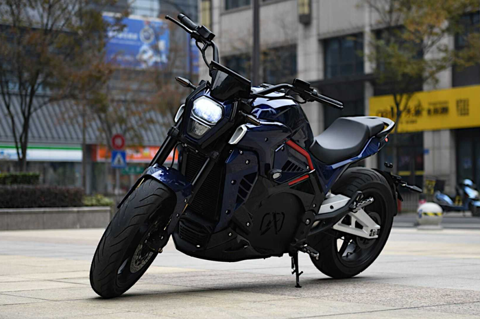 Motor listrik bergaya sport naked Alrendo TS Bravo siap meluncur Mei 2021.