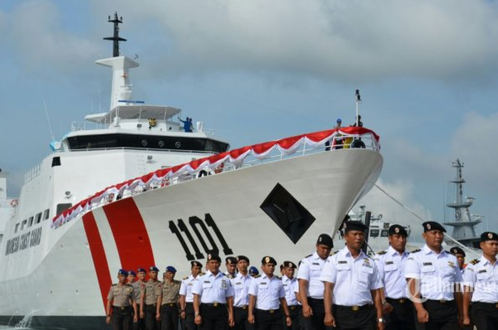 Kapal patroli Bakamla. Bakamla kembali temukan kapal China yang memasuki perairan Indonesia dengan aksi mencurigakan ini