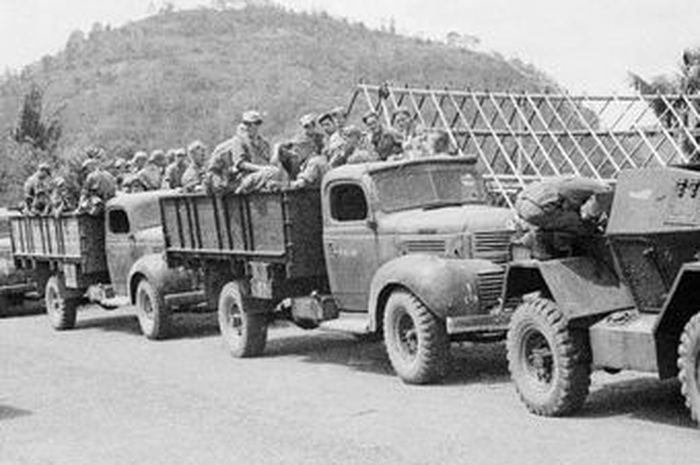 Iring-iringan tentara saat Agresi Militer Belanda I pada 1947. (ilustrasi) Berakhir dengan Pengakuan Kedaulatan, Ternyata Konflik Indonesia-Belanda Membuat AS Berpaling Mengubah Kesetiaan, Mau Tak Mau Tekan Belanda untuk Melepas Bekas Jajahannya