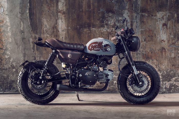  Kecil tapi gahar, modifikasi motor Honda Monkey ini bergaya cafe racer.