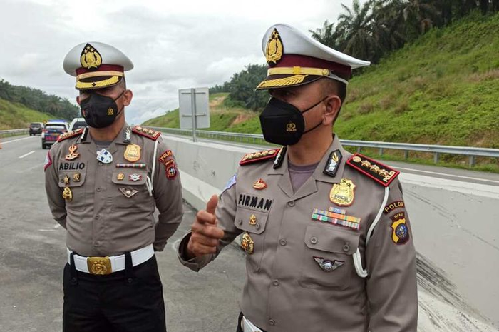 Ilustrasi petugas kepolisian