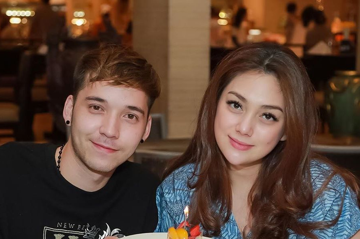 Diguncang Isu Cerai Hingga 2 Minggu Pisah Ranjang, Celine Evangelista Minta Doa untuk Rumah Tangganya: Semoga Semua Baik-baik Saja