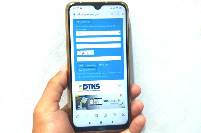Cek penerima bansos Rp 300 per bulan dari HP isi nomor KTP