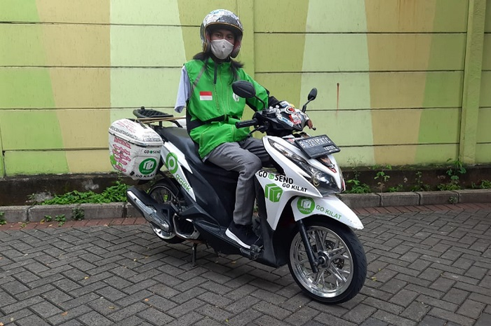 Eko Saiful Nur Amin (26), driver ojek online pendekar tangan satu