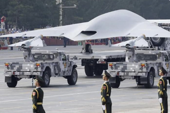 Drone tempur siluman Gongji-11 alias GJ-11 buatan China 