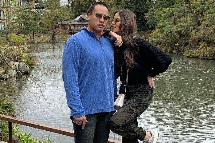 Ardi Bakrie dan Nia Ramadhani