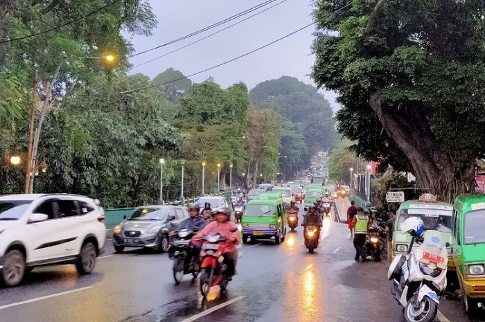 Ilustrasi. Semua Tempat Wisata di Wilayah Ini Berlakukan Wajib Vaksin Saat Libur Nataru, Bikers Catat Nih