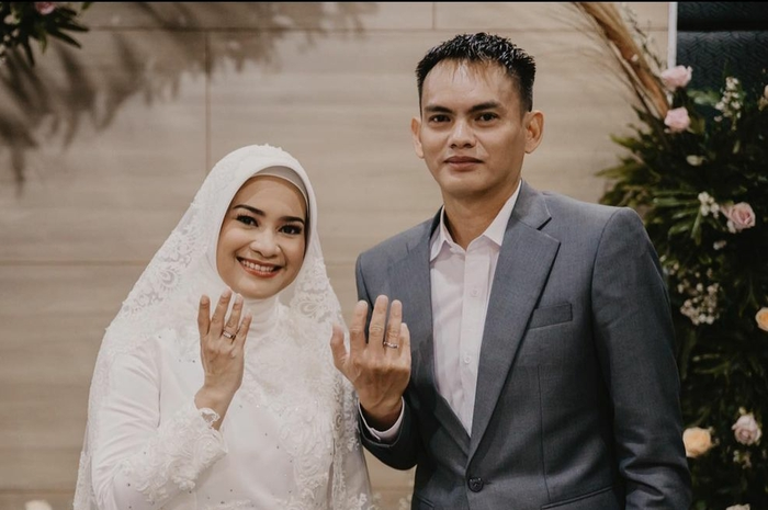 Suami Ikke Nurjanah sekarang, Karlie Fu