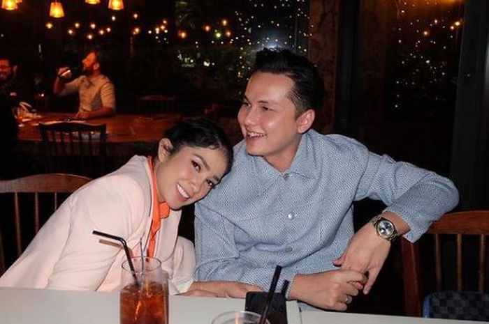 Andhika Pratama dan Ussy Sulistiawaty. 