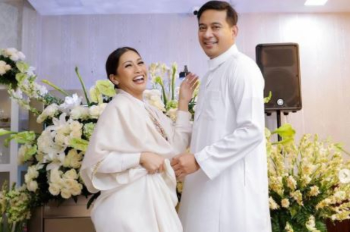 Tata Janeeta dan Raden Brotoseno