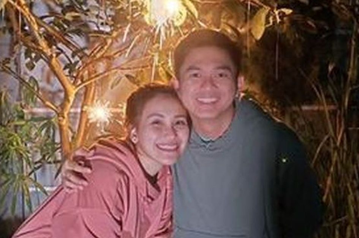 Ayu Ting Ting dan Adit Jayusman batal menikah