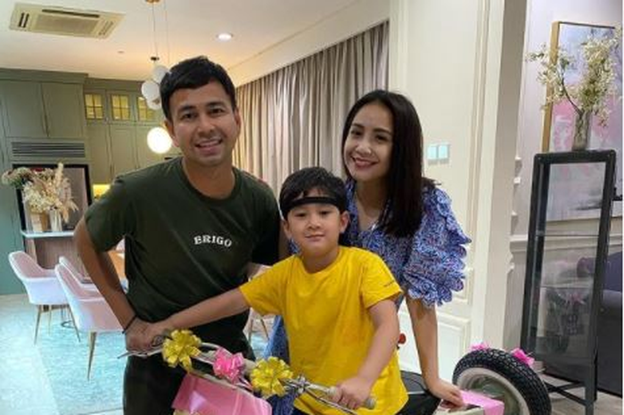 Raffi Ahmad, Nagita Slavina, dan Rafathar