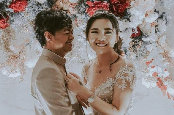 Reza Arap dan Wendy Walters.