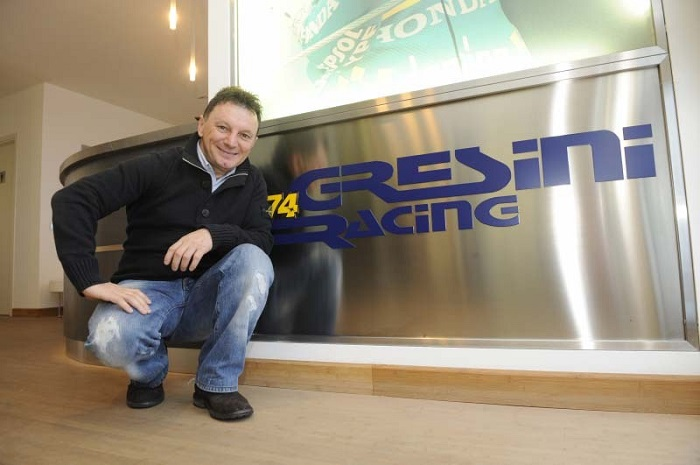 Sedih, ini pesan dari warga paddock MotoGP untuk pemilik tim Gresini Racing, Fausto Gresini yang meninggal dunia karena Covid-19.