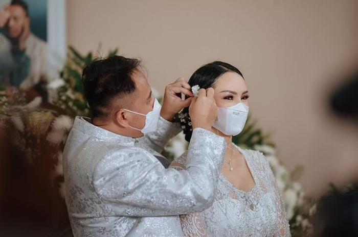 Kalina Ocktaranny dan Vicky Prasetyo