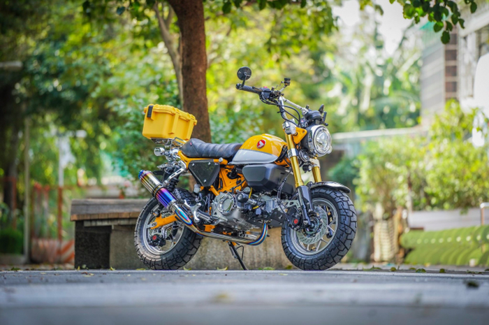 Honda Monkey 125 pilih gaya modifikasi motor touring, siap jalan jauh nih!
