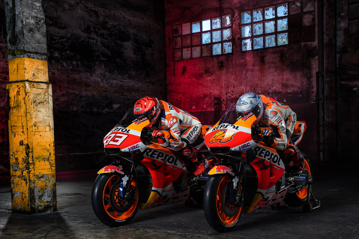 Bos Repsol Honda, Alberto Puig menginginkan pembalapnya Pol Espargaro dan Marc Marquez saling bertarung.