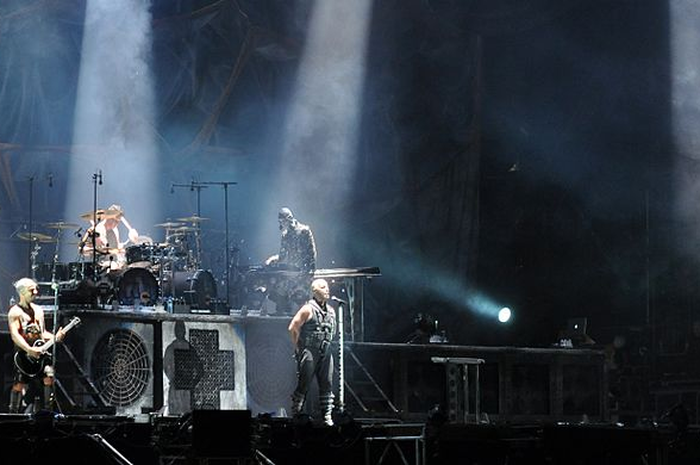 Rammstein kala tampil di Wacken Open Air 2013, Jerman.