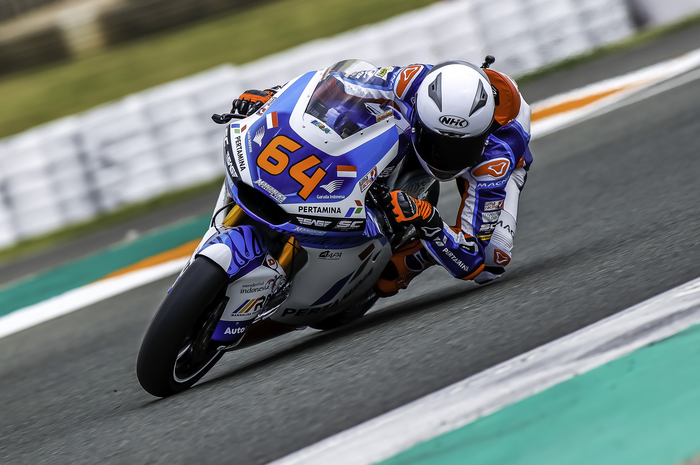 Wuih, pembalap tim Pertamina Mandalika SAG Team, Bo Bendsneyder menjadi yang tercepat saat tes Moto2 di Valencia.