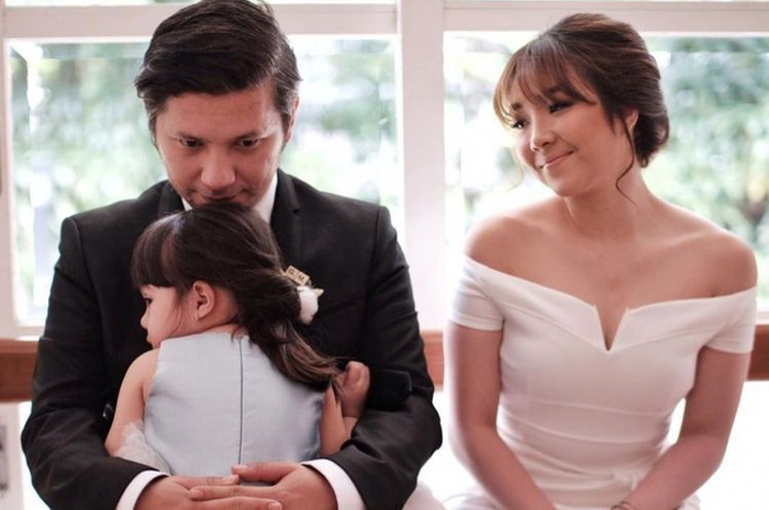 Gading Marten dan Gisella Anastasia bersama Gempi