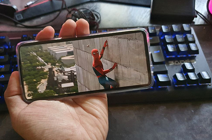 Tampilan layar Oppo Reno5