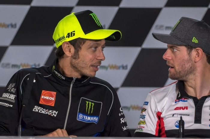 Pembalap tim Petronas Yamaha SRT, Valentino Rossi ingin ngomong dengan Cal Crutchlow di sirkuit MotoGP Qatar, ada apa?