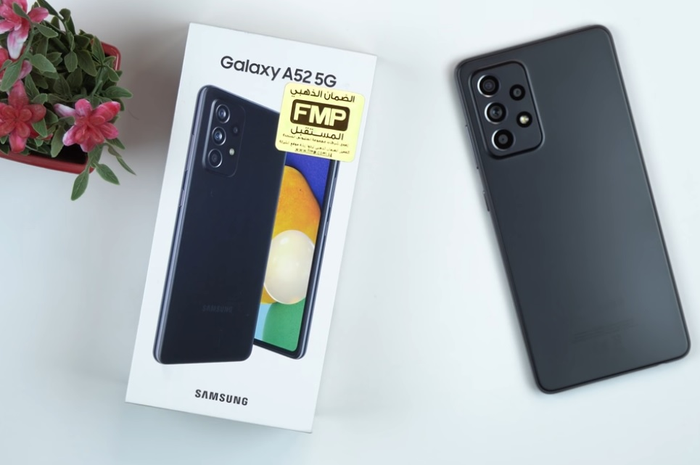 Unboxing Samsung Galaxy A62 yang dibocorkan sebelum acara peluncuran.
