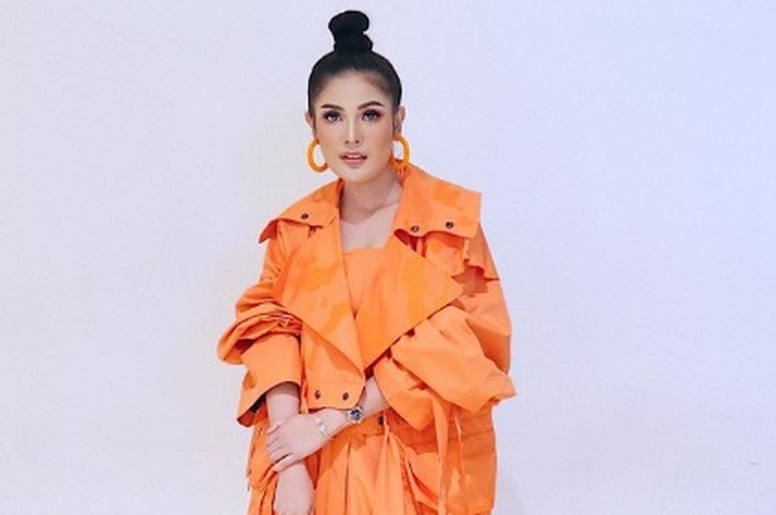 Nindy Ayunda 