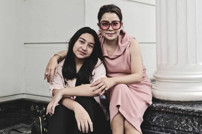 Mayangsari dan Khirani Trihatmodjo