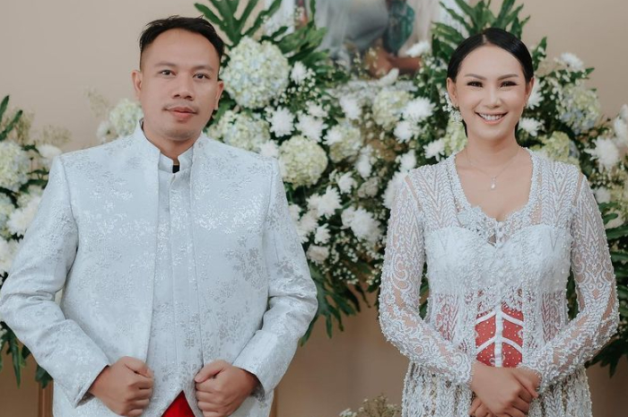 Vicky Prasetyo dan Kalina Ocktaranny