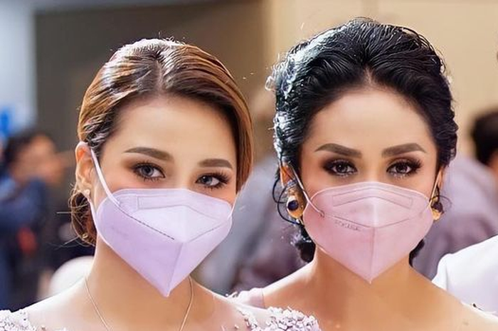 Krisdayanti dan Aurel Hermansyah