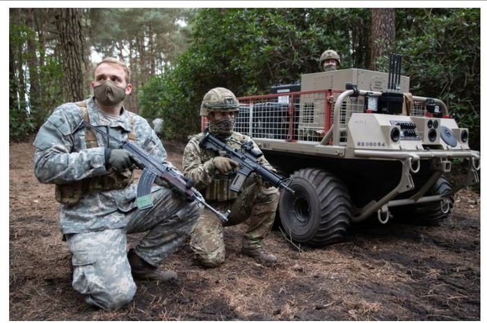 Pasukan baru Ranger Force melakukan demonstrasi latihan langsung di Bovington Camp di Dorset