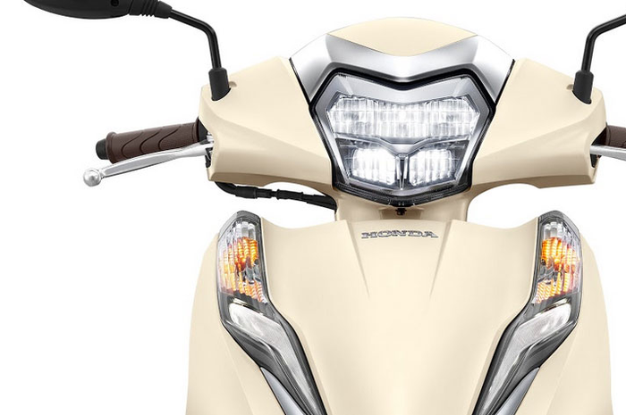 Motor matic baru saudara Honda Vario 125, tampang elegan, harga segini.