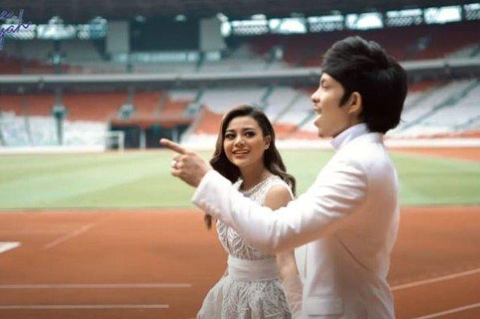 Aurel Hermansyah dan Atta Halilintar di GBK.