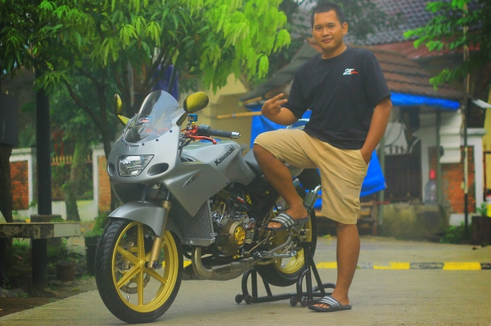 Tio dan Kawasaki Ninja 150 R jadi 2 silinder 300 cc