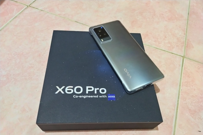 Ilustrasi harga hp second Vivo X60 Pro yang kini telah turun Rp 4 jutaan
