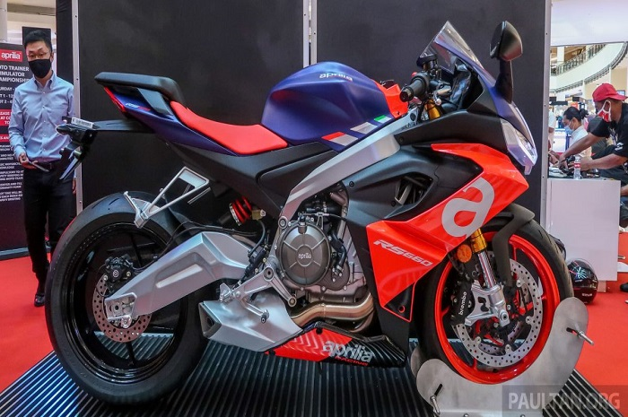 Harganya setara 6 Yamaha NMAX, fitur motor baru Aprilia ini komplit banget.