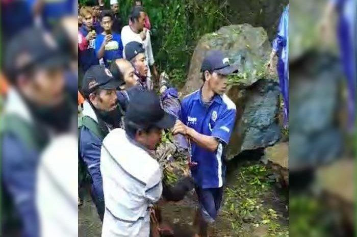 Gara-gara gempa Malang, pemotor di daerah ini tewas, motor miliknya hancur.