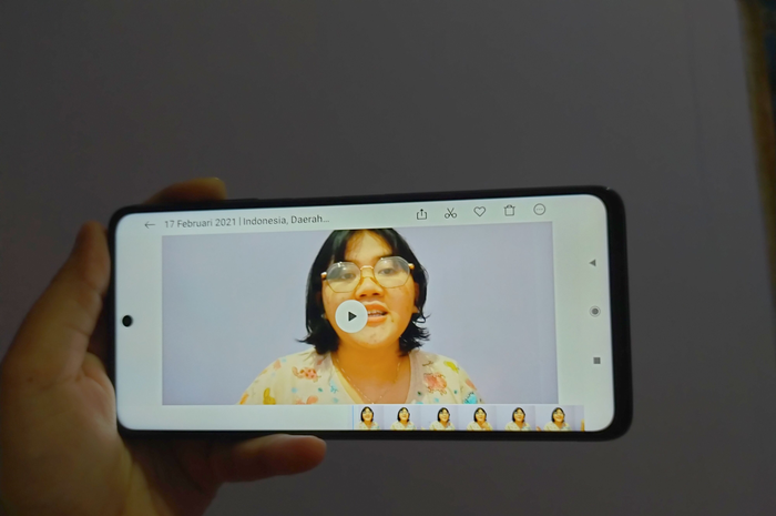 Cara buat video pendek dengan latar musik di POCO X3 NFC.