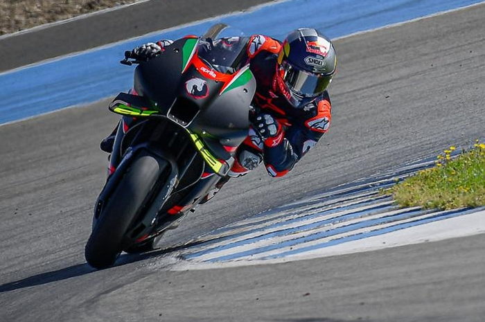 Andrea Dovizioso jadi test rider Aprilia RS-GP 2021