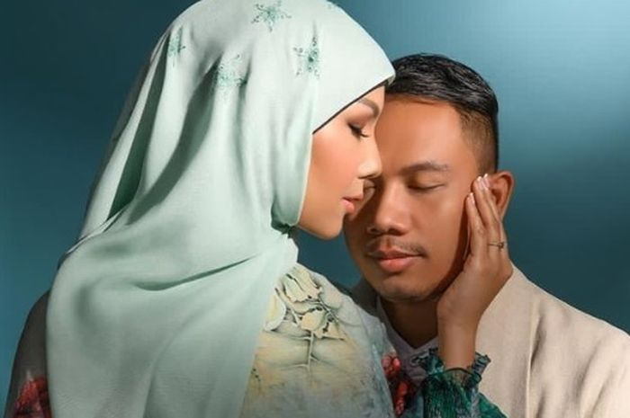 Bak Ketiban Karma Atas Kebohongan Sendiri, Vicky Prasetyo Diterawang Bakal Hadapi Masalah Berat dengan Kalina Ocktaranny, Sempat Bertahan Tapi Endingnya Mengejutkan