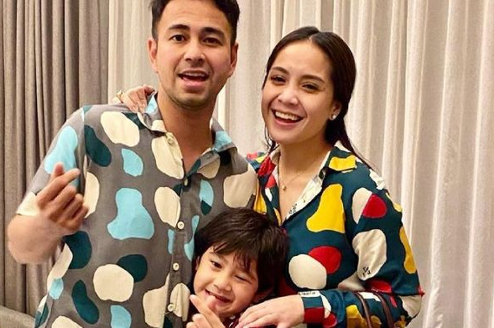  Nagita Slavina, Raffi Ahmad dan Rafathar 