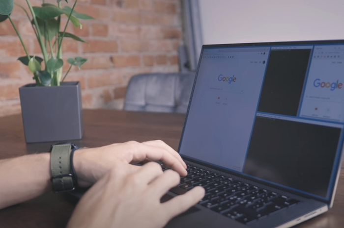 Ilustrasi menggunakan software berbasis Open Source, Linux