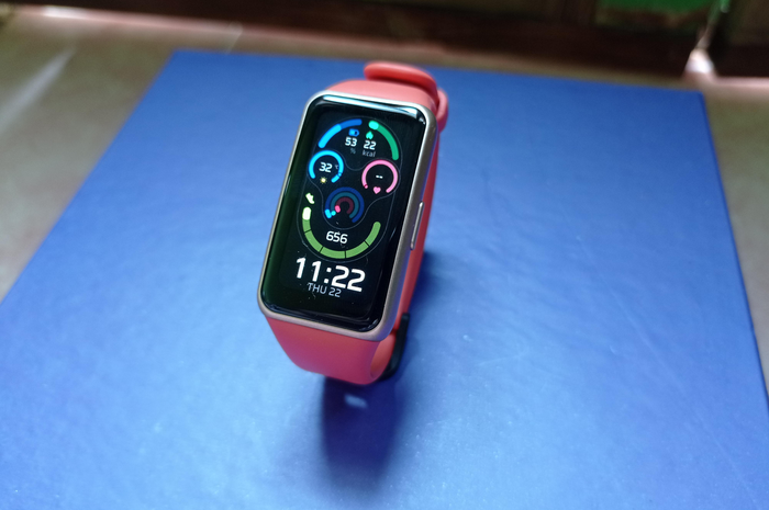 Perangkat Huawei Band 6 hadir pada 16 April 2021.