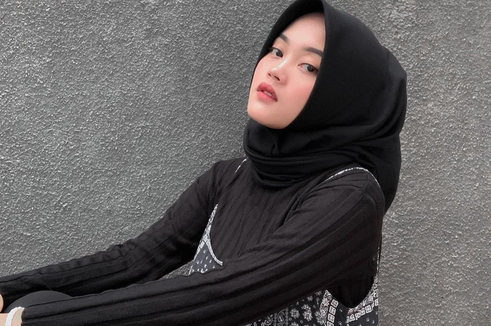 Putri Delina