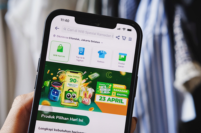 Ilustrasi program belanja WIB di Tokopedia.