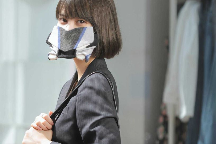 Bisa coba nih, bikin masker ala fairing Yamaha YZF-R1M!